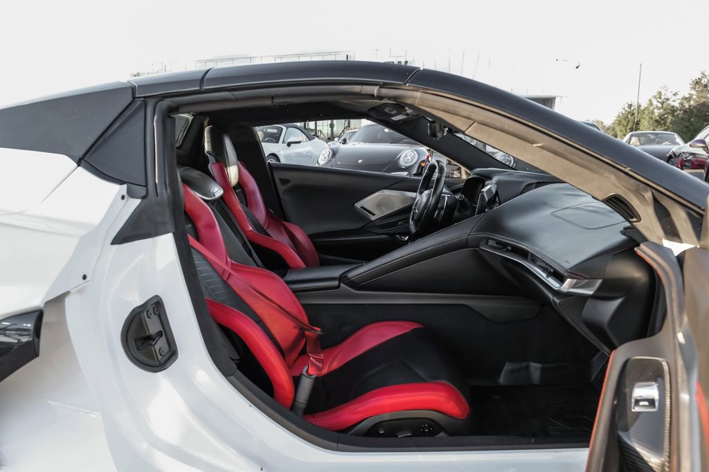 Used 2022 Chevrolet Corvette Stingray Premium Conv w/ Z51 Performance Package RWD image 37