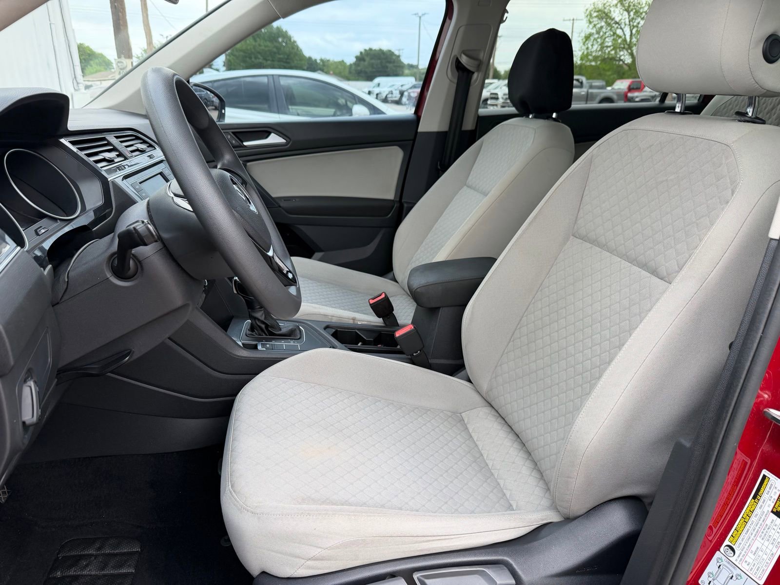 Used 2019 Volkswagen Tiguan S FWD image 18