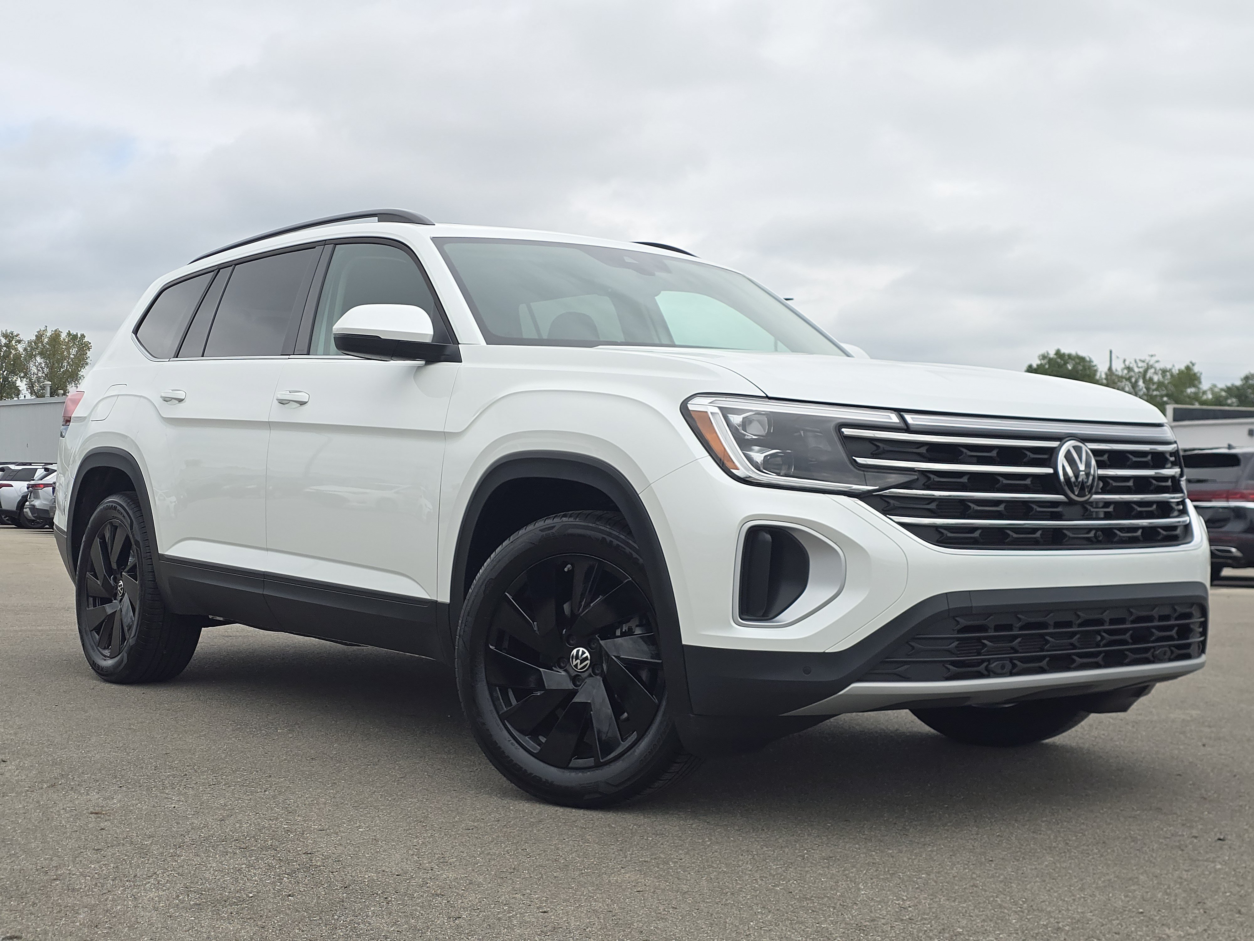New 2026 Volkswagen Atlas SE