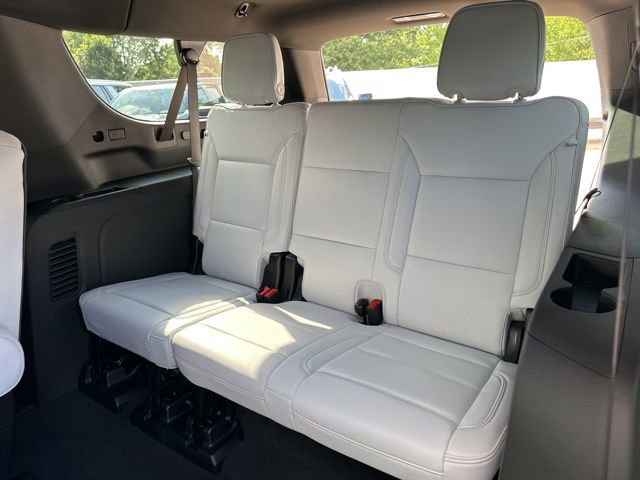 New 2025 Chevrolet Suburban Premier image 14