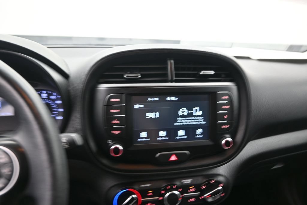 Used 2020 Kia Soul X-Line FWD image 11