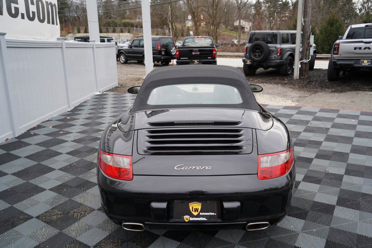 Used 2005 Porsche 911 Carrera image 7