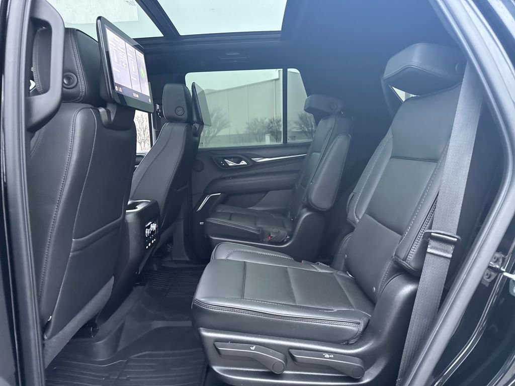 Used 2021 GMC Yukon Denali w/ Denali Premium Package image 15