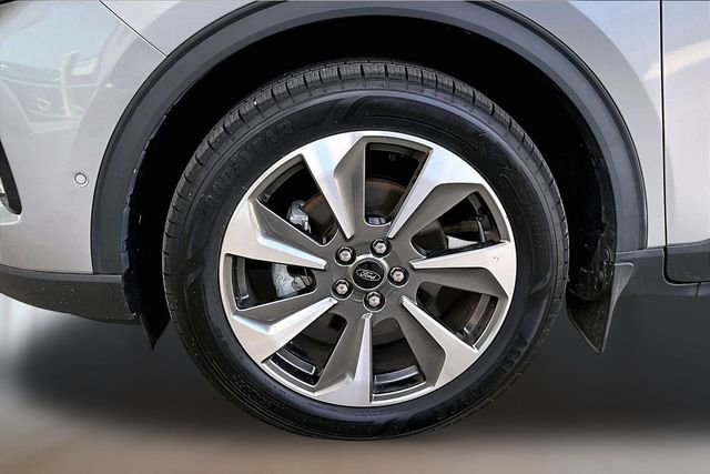 Used 2023 Ford Escape Platinum w/ Premium Technology Package AWD/4WD image 28