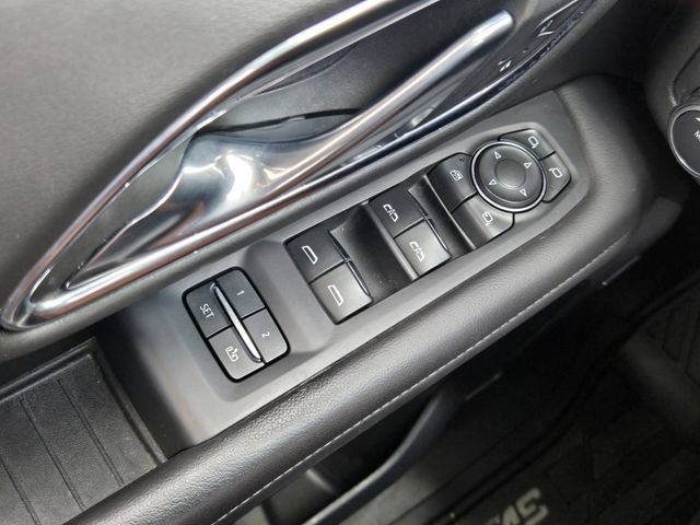Used 2023 Chevrolet Suburban High Country AWD/4WD image 22