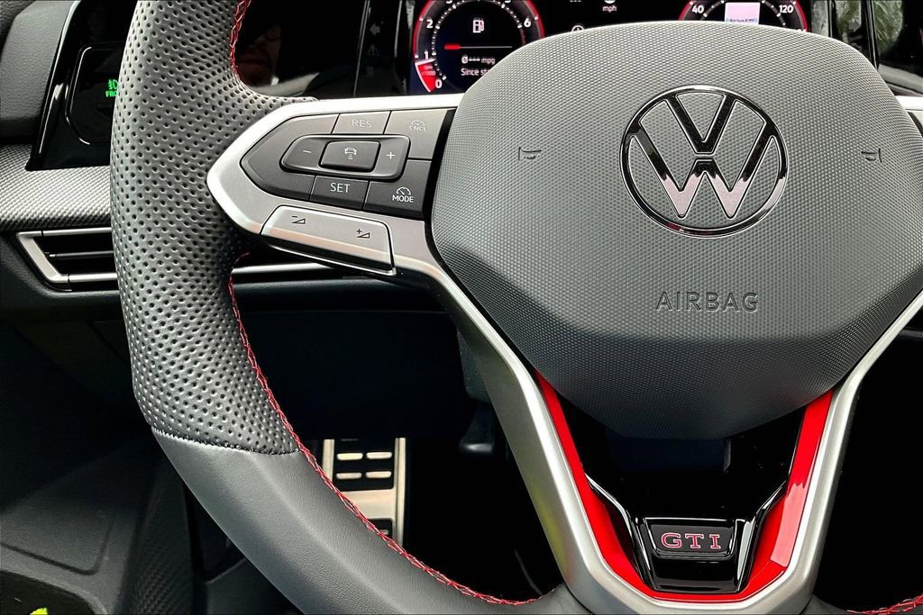 New 2026 Volkswagen GTI SE image 9