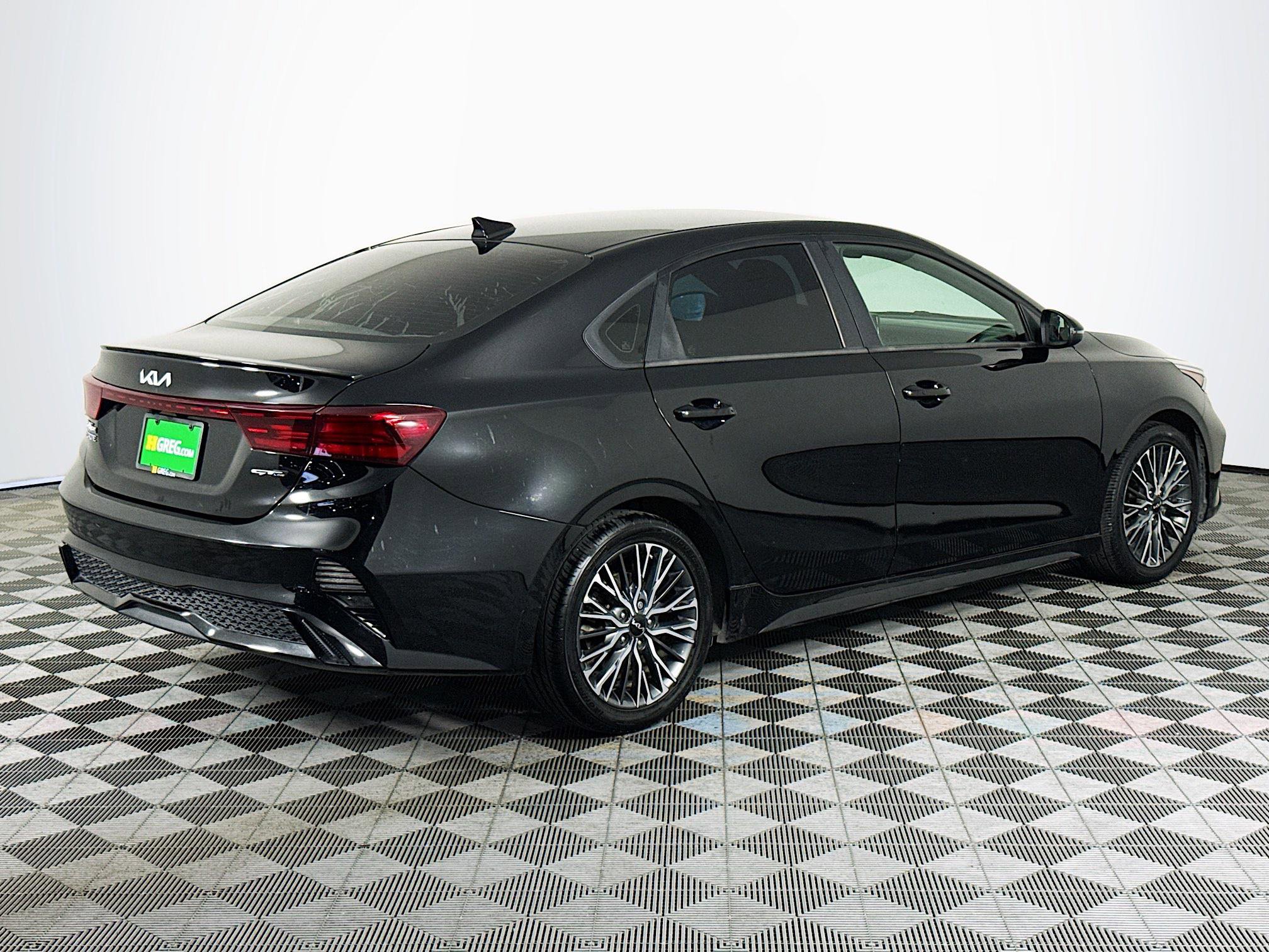 Used 2022 Kia Forte GT-Line w/ GT-Line Technology Package FWD image 10
