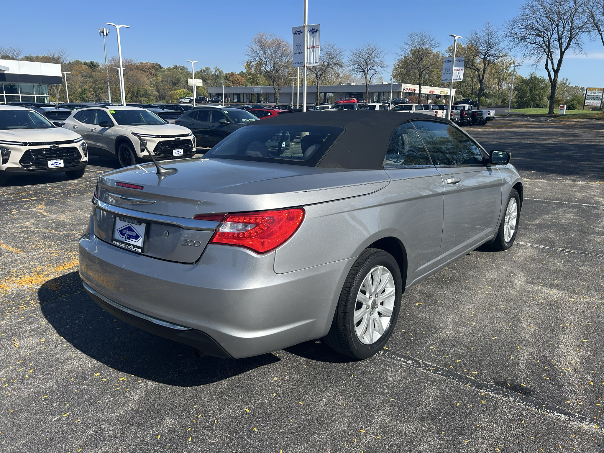 Used 2014 Chrysler 200 Touring w/ Cold Weather Group FWD image 7