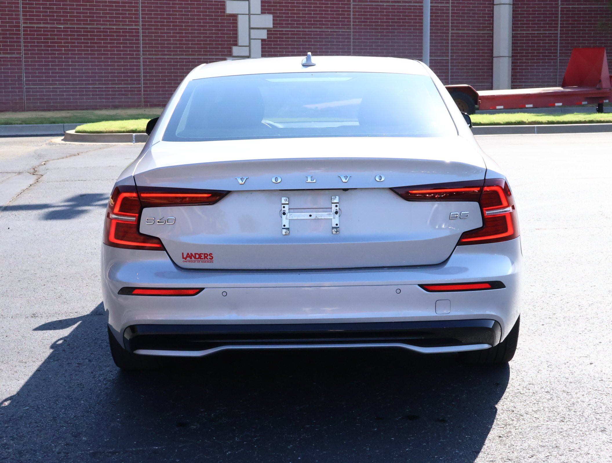 Used 2024 Volvo S60 B5 Core FWD image 26