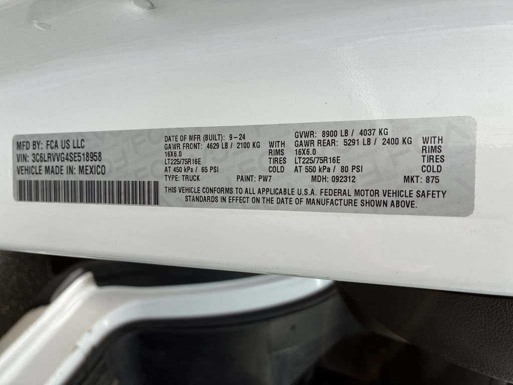 Used 2025 RAM ProMaster 2500 w/ Convenience Group FWD image 20