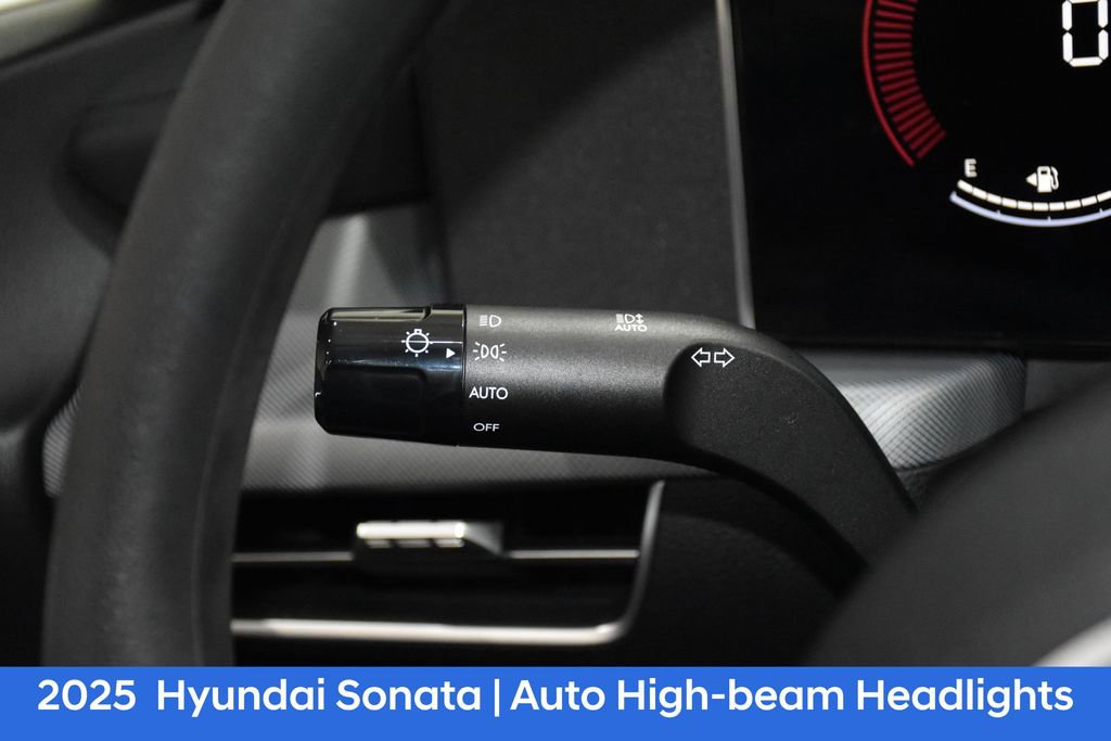 Certified 2025 Hyundai Sonata SE image 11