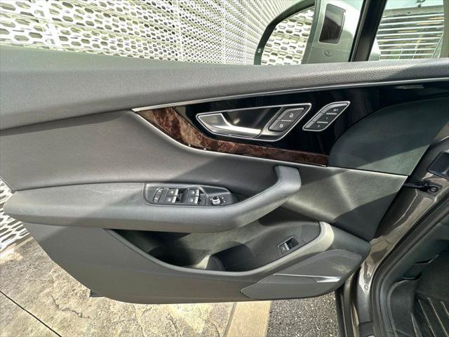Used 2018 Audi Q7 3.0T Premium Plus AWD/4WD image 8
