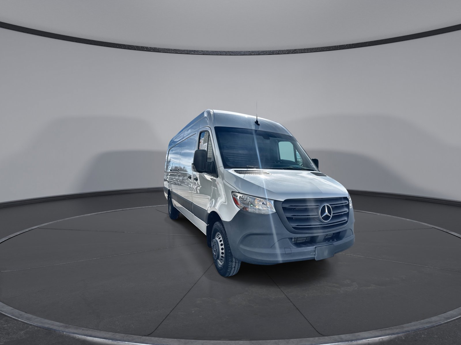 Used 2023 Mercedes-Benz Sprinter 3500 image 3
