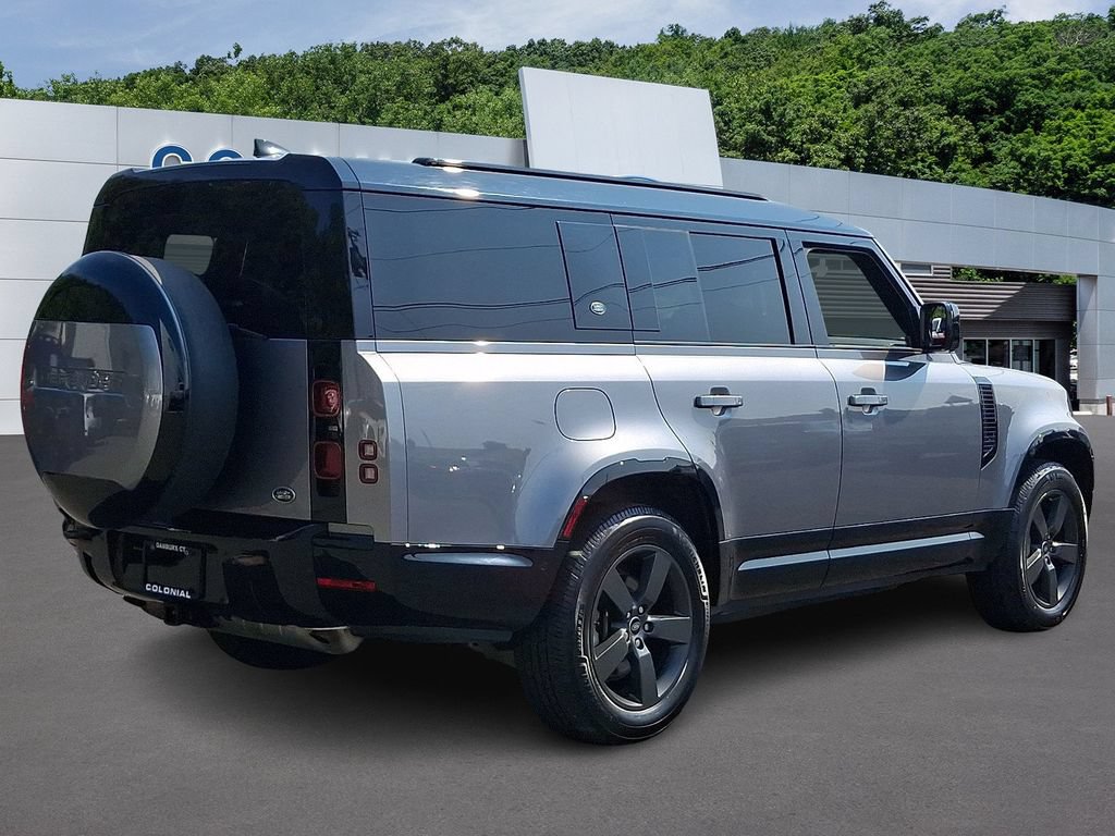 Used 2023 Land Rover Defender 130 X-Dynamic SE AWD/4WD image 6