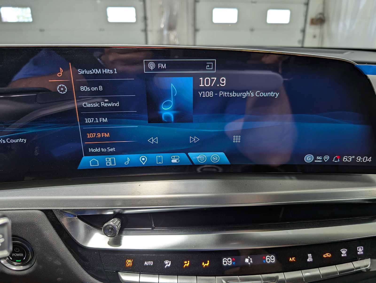 New 2025 Cadillac Lyriq Luxury image 26