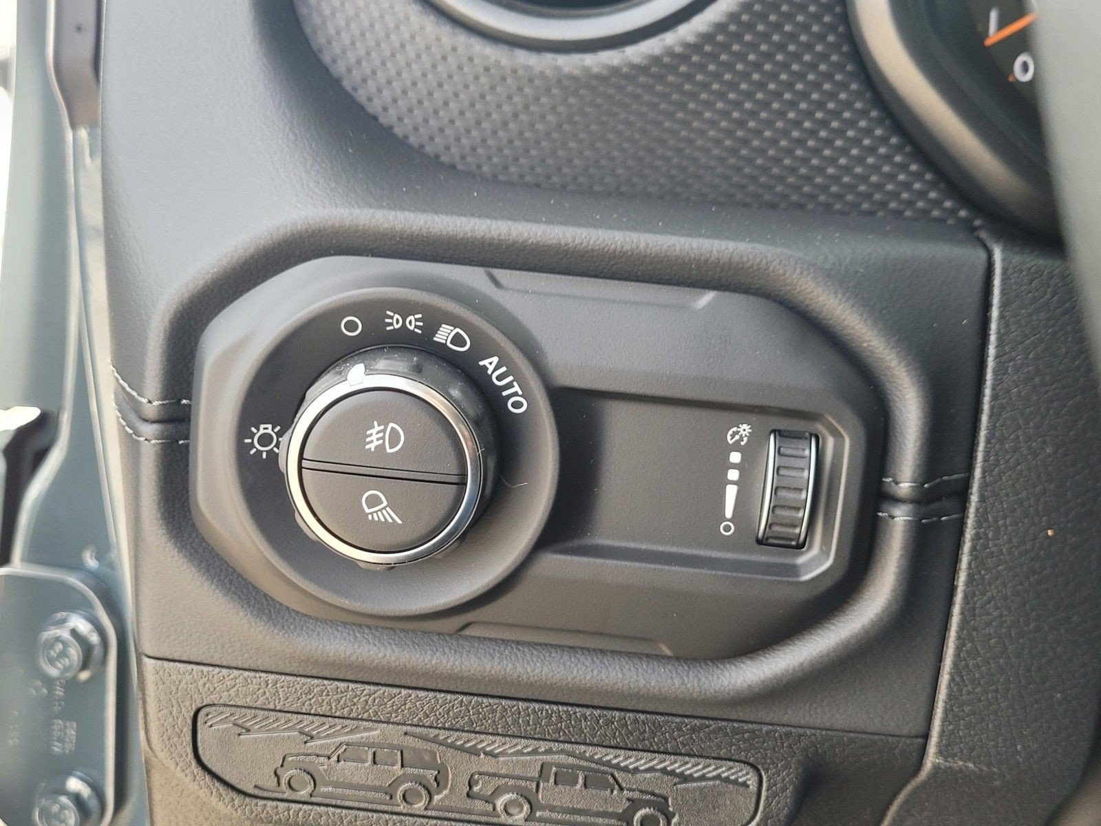 New 2026 Jeep Gladiator Mojave AWD/4WD image 27