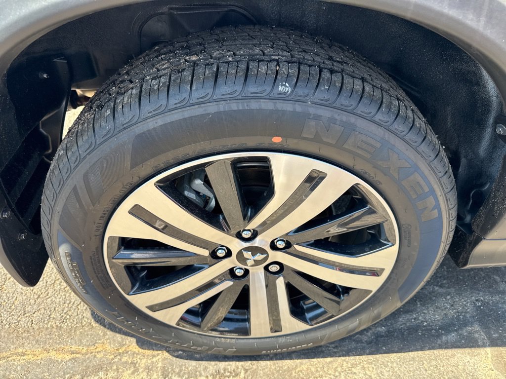 New 2027 Mitsubishi Outlander Sport SE FWD image 38