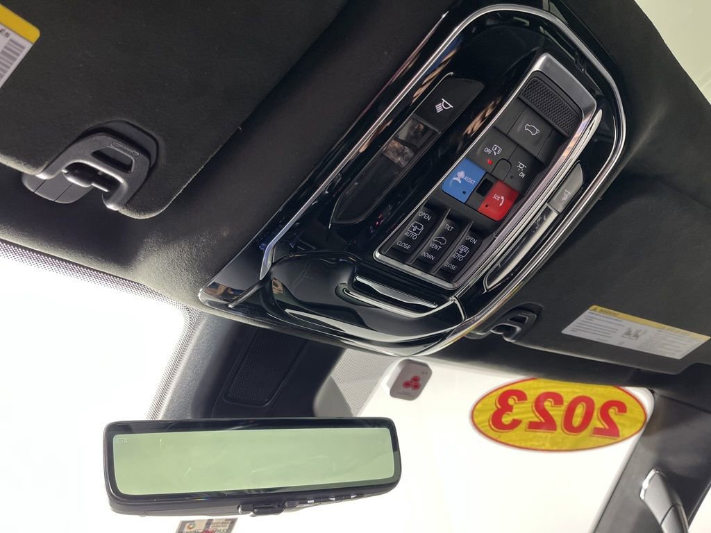 Used 2023 Jeep Grand Wagoneer Series II w/ Flexible Seating Group image 28