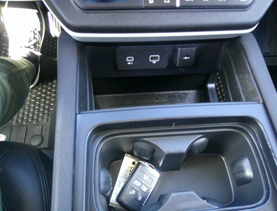 Used 2023 Land Rover Defender 110 S image 74