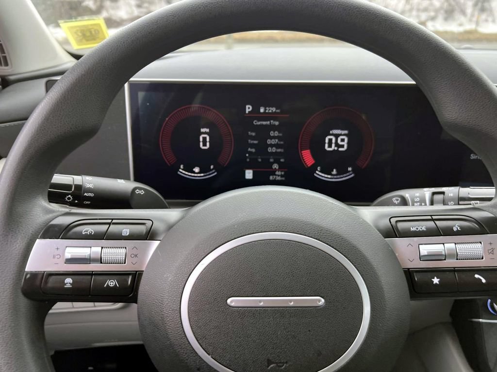 Certified 2025 Hyundai Tucson SE AWD/4WD image 21