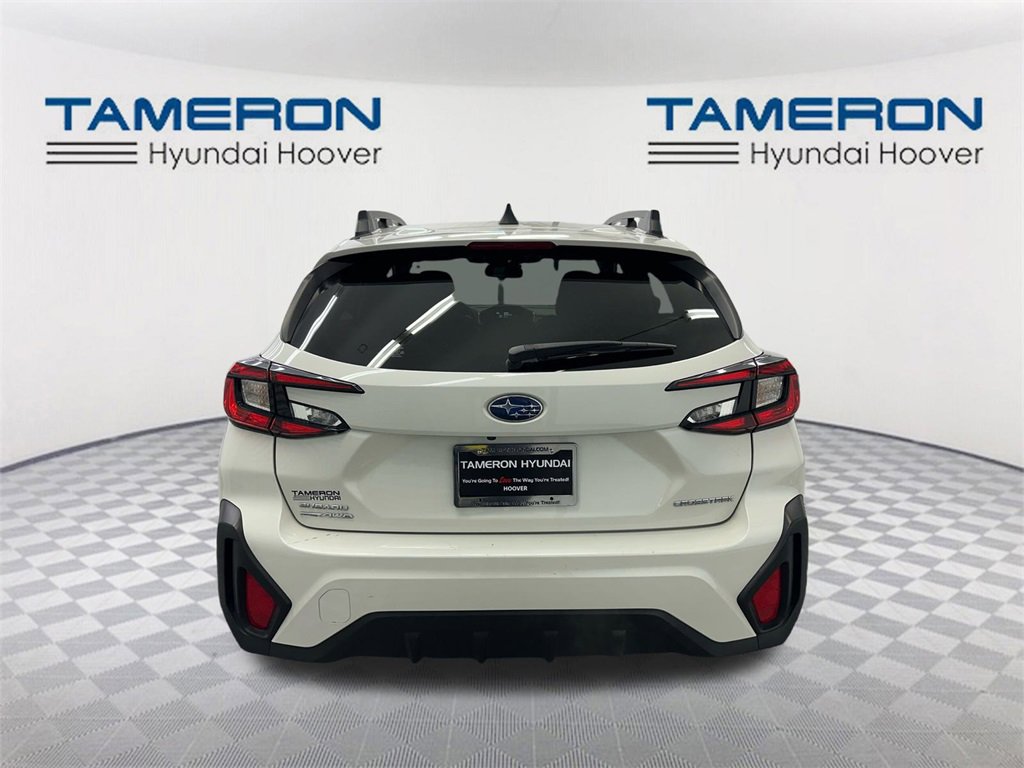 Used 2024 Subaru Crosstrek 2.0i Premium image 4