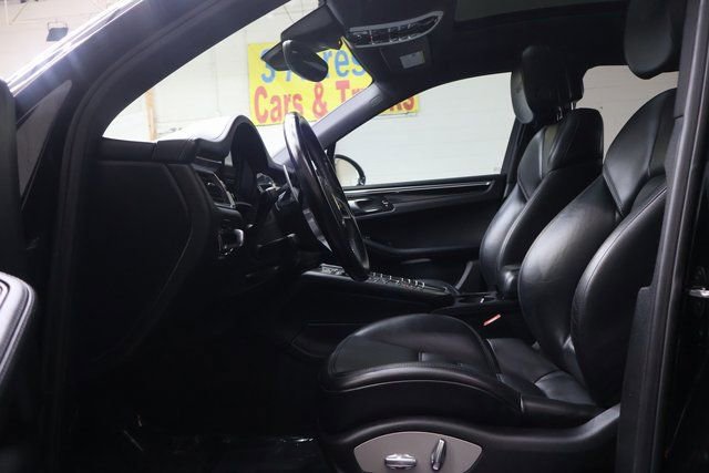 Used 2018 Porsche Macan GTS w/ Premium Package Plus image 20