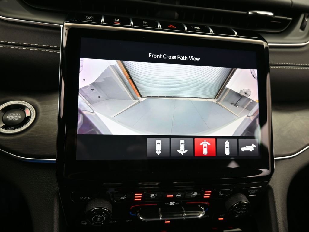 Used 2024 Jeep Grand Cherokee L Overland w/ Advanced Protech Group III image 25