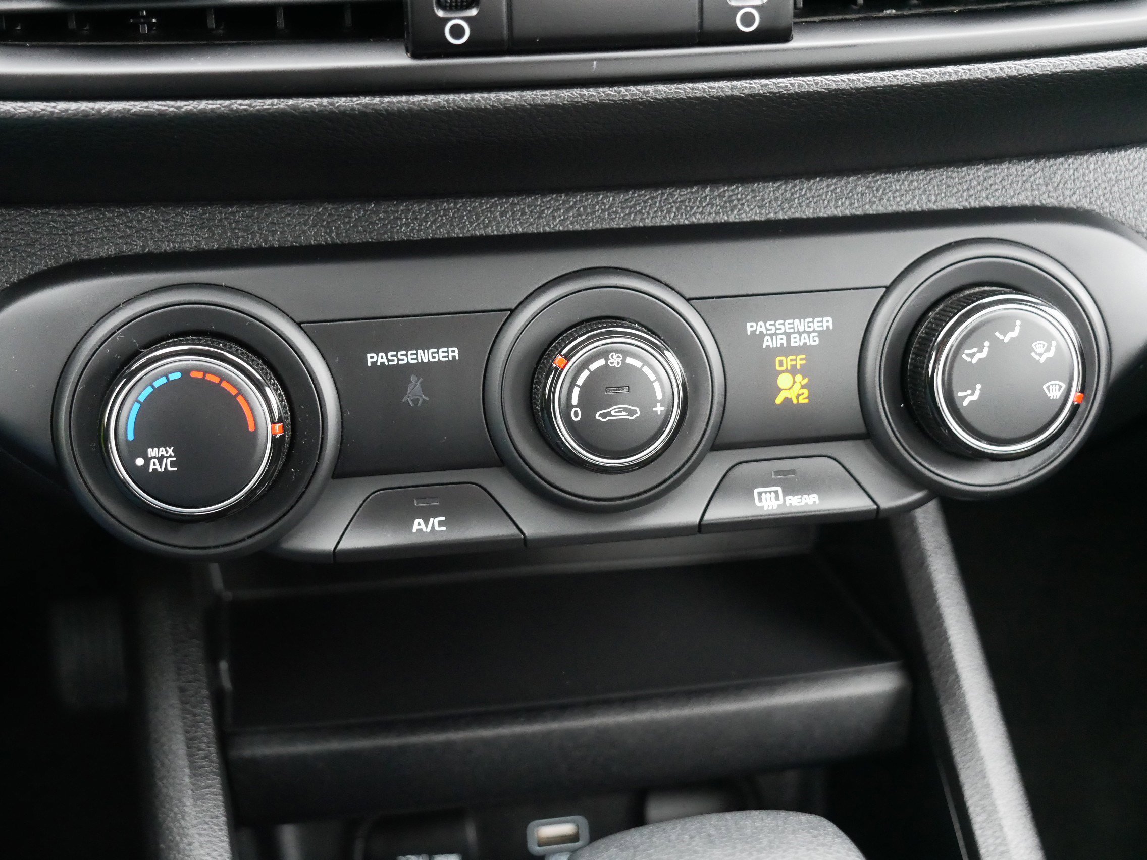 Certified 2023 Kia Forte LXS w/ LXS Technology Package image 23