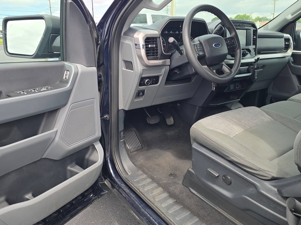 Used 2023 Ford F150 XLT RWD image 9