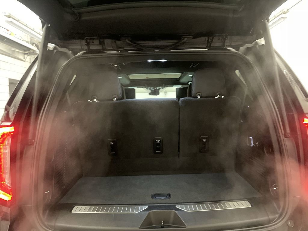 Used 2023 GMC Yukon Denali w/ Advanced Technology Package AWD/4WD image 21