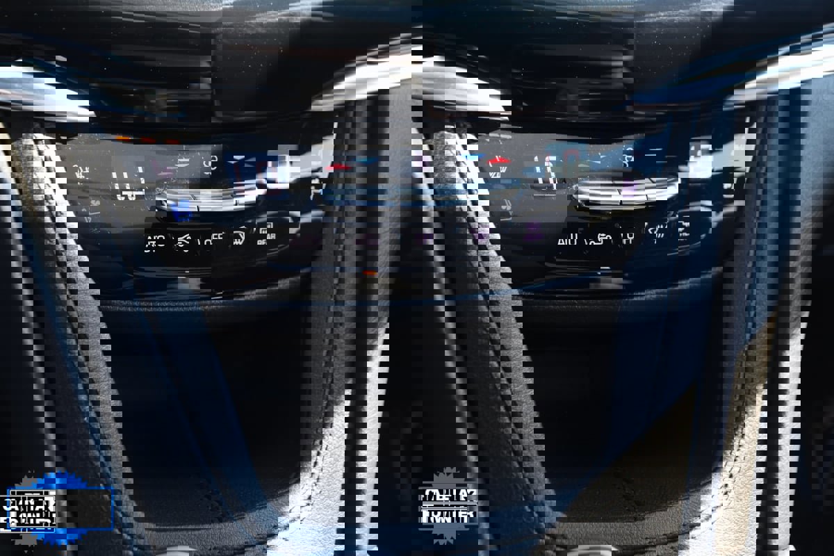 Used 2023 Cadillac XT6 Premium Luxury image 35