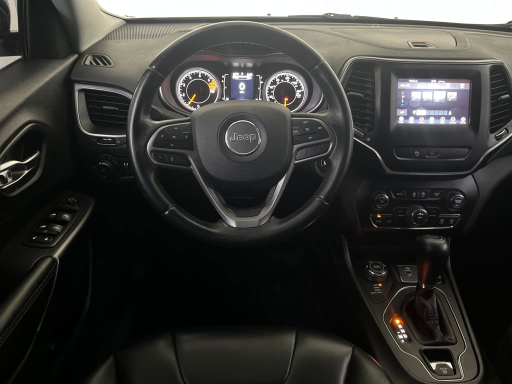 Used 2019 Jeep Cherokee Latitude Plus image 33