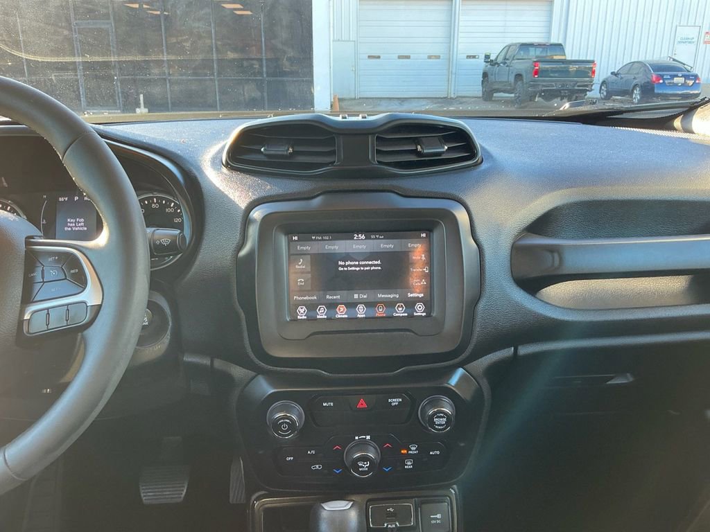 Used 2020 Jeep Renegade Latitude image 20