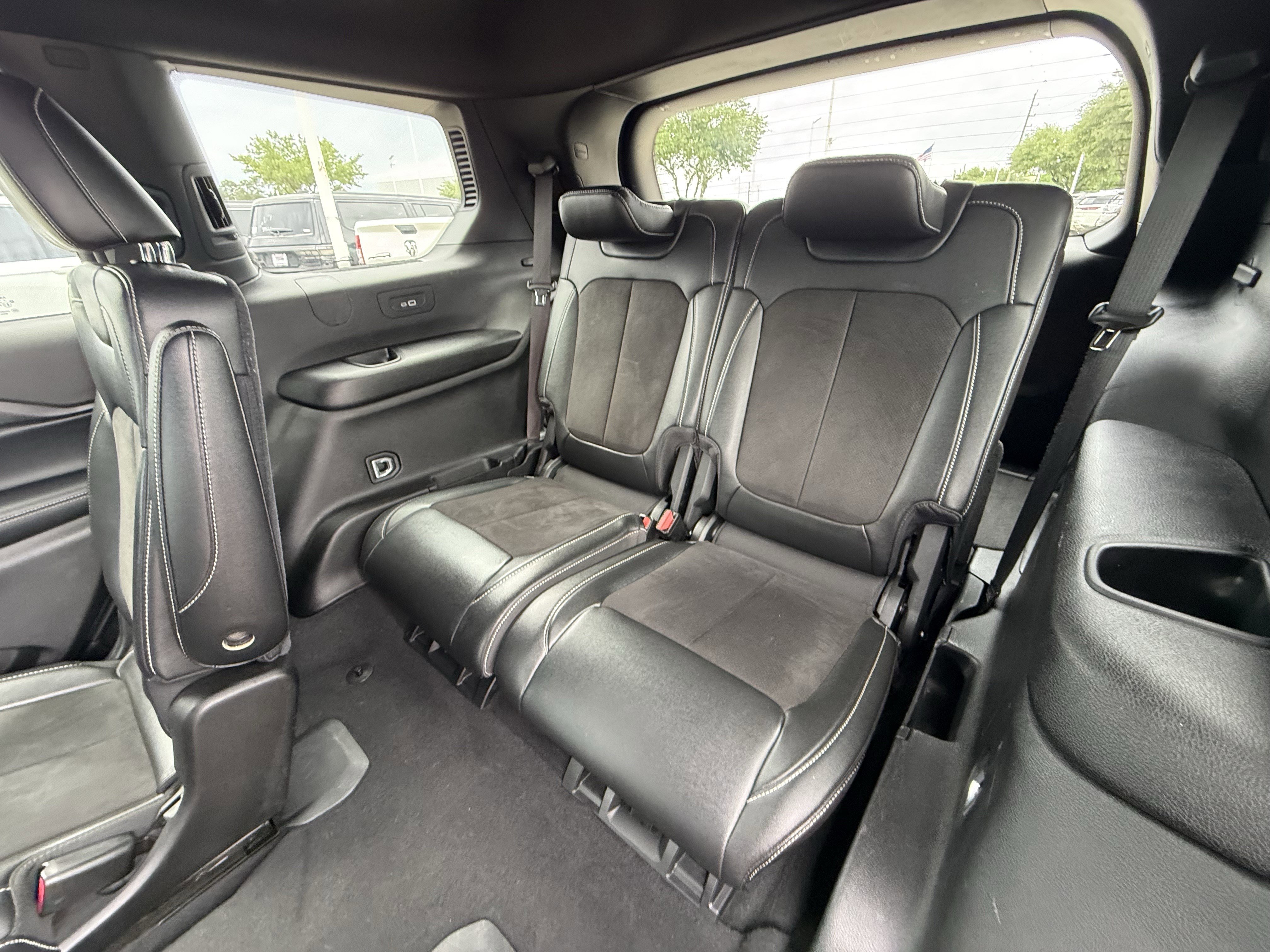 Used 2023 Jeep Grand Cherokee L Laredo image 30