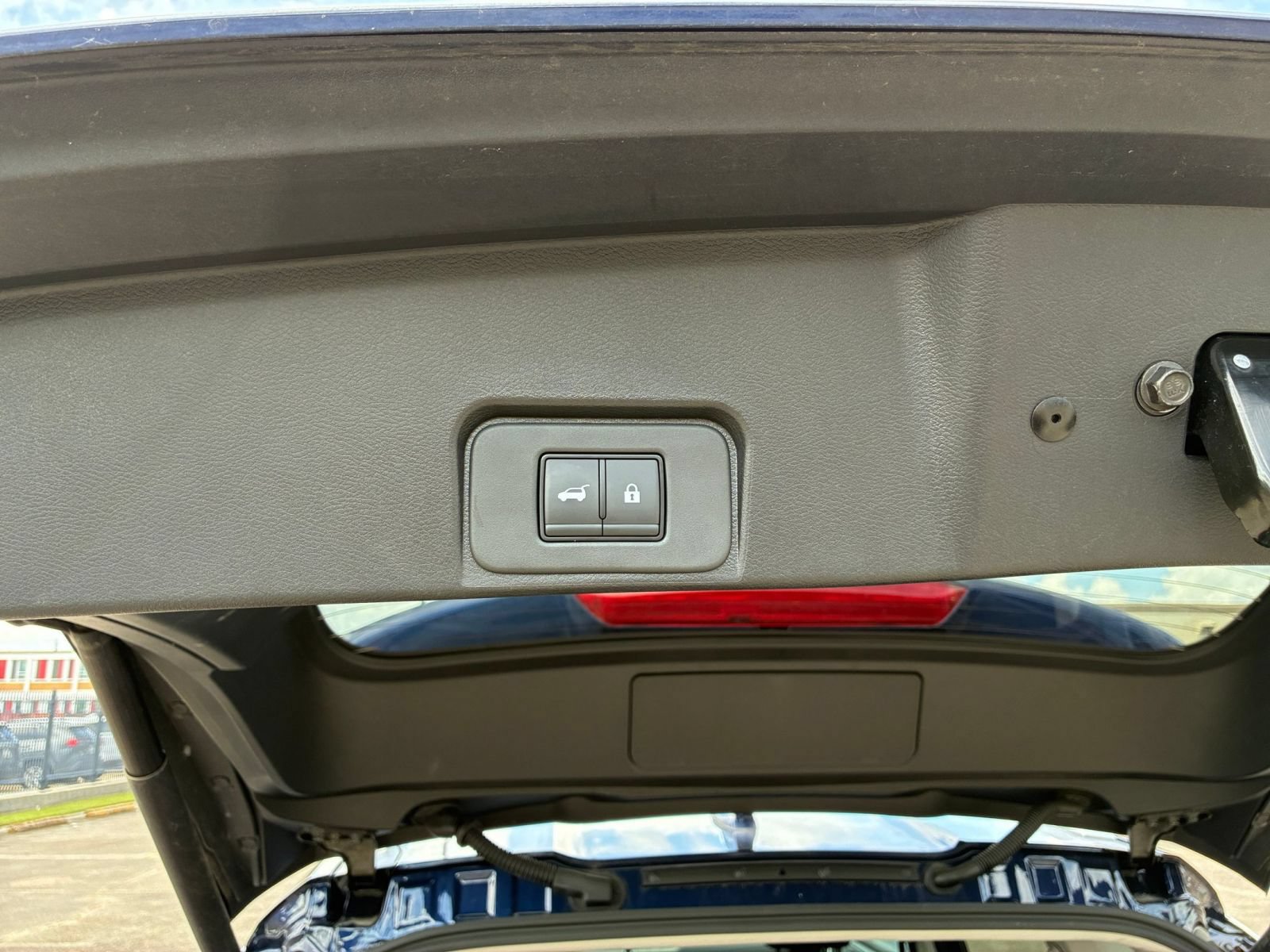 Used 2026 Nissan Rogue SL FWD image 22
