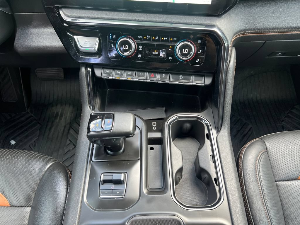 Used 2023 GMC Sierra 1500 AT4 w/ AT4 Premium Package AWD/4WD image 15