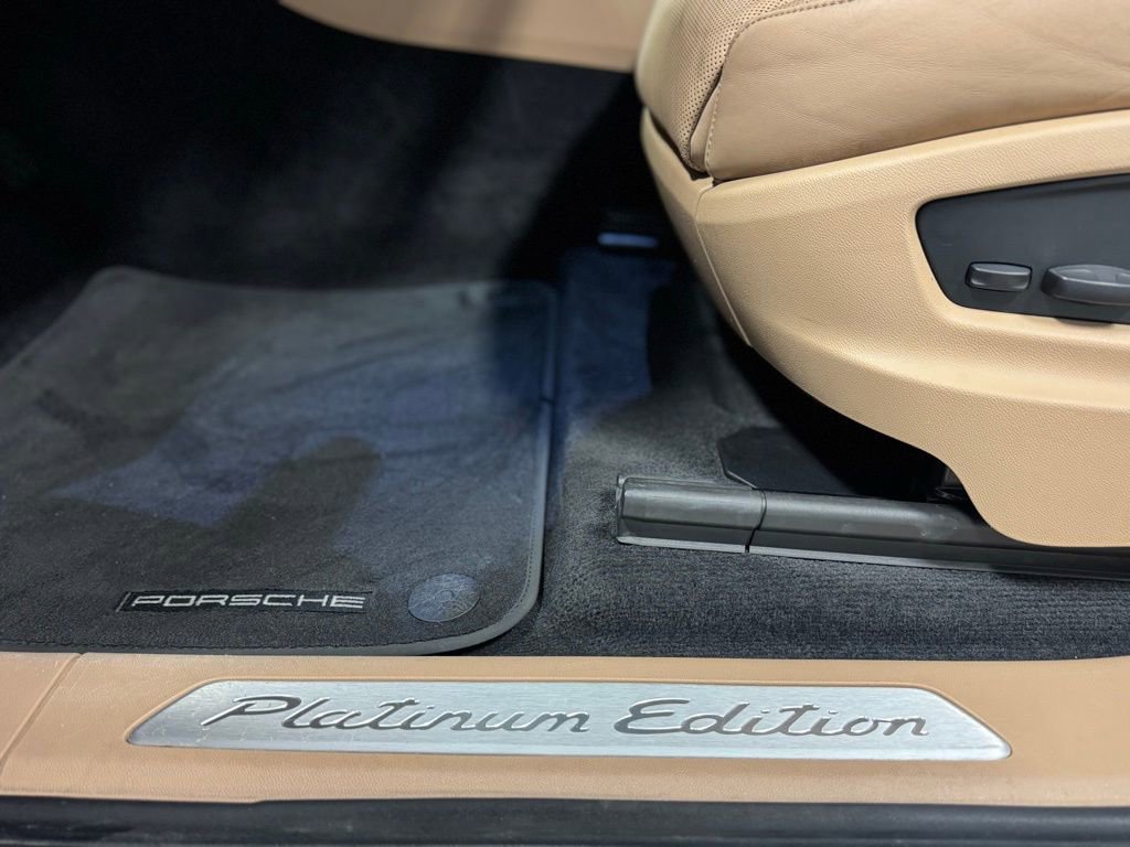 Certified 2023 Porsche Cayenne Platinum Edition image 14