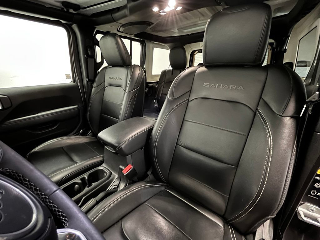 Used 2023 Jeep Wrangler Unlimited Sahara AWD/4WD image 11