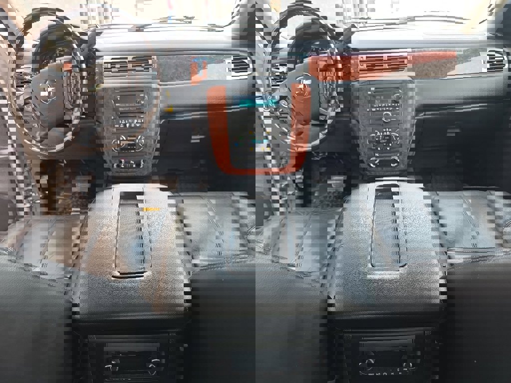 Used 2007 Chevrolet Avalanche LT w/ LT Preferred Equipment Group image 9