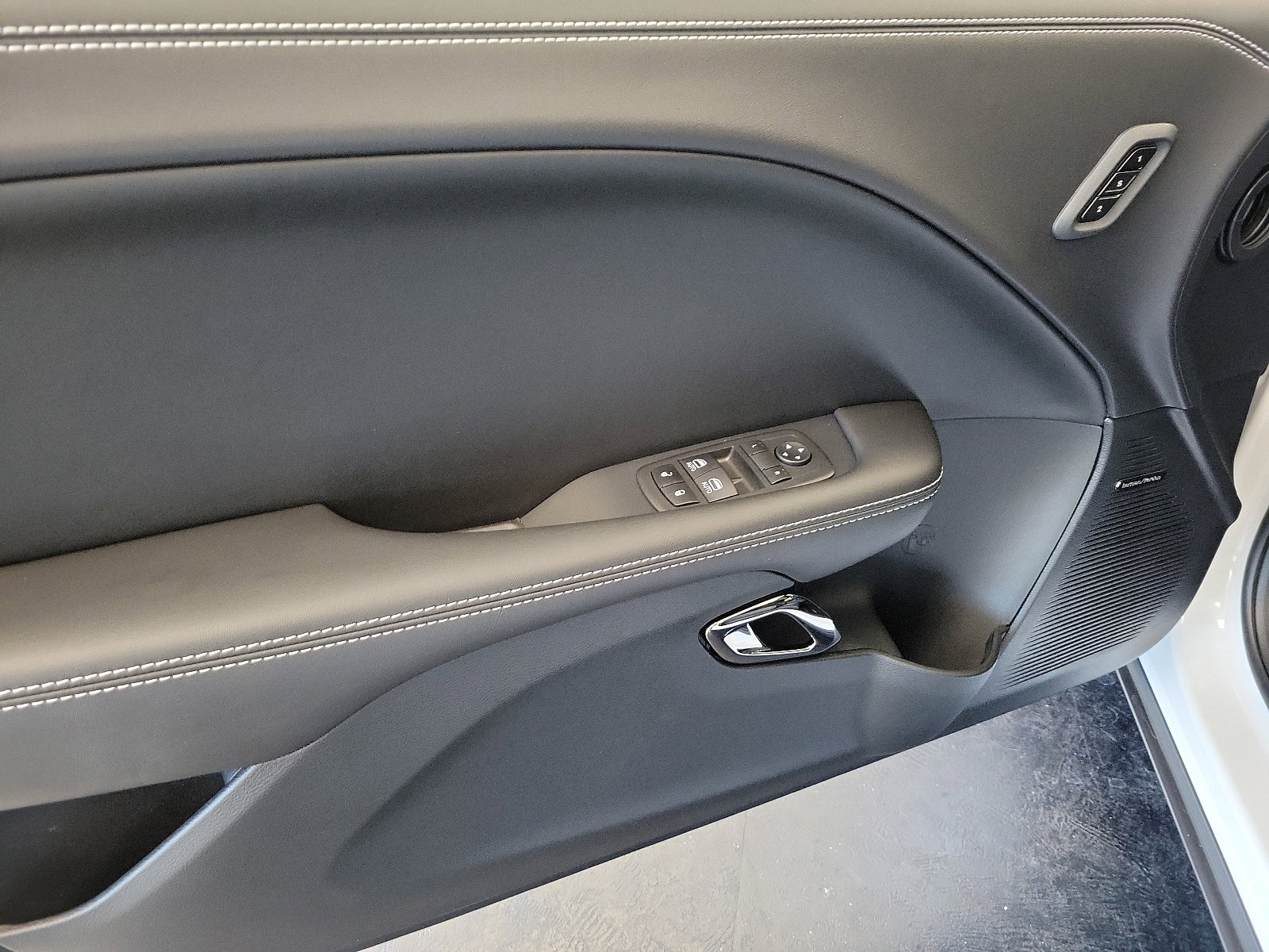 New 2023 Dodge Challenger SRT Hellcat image 7