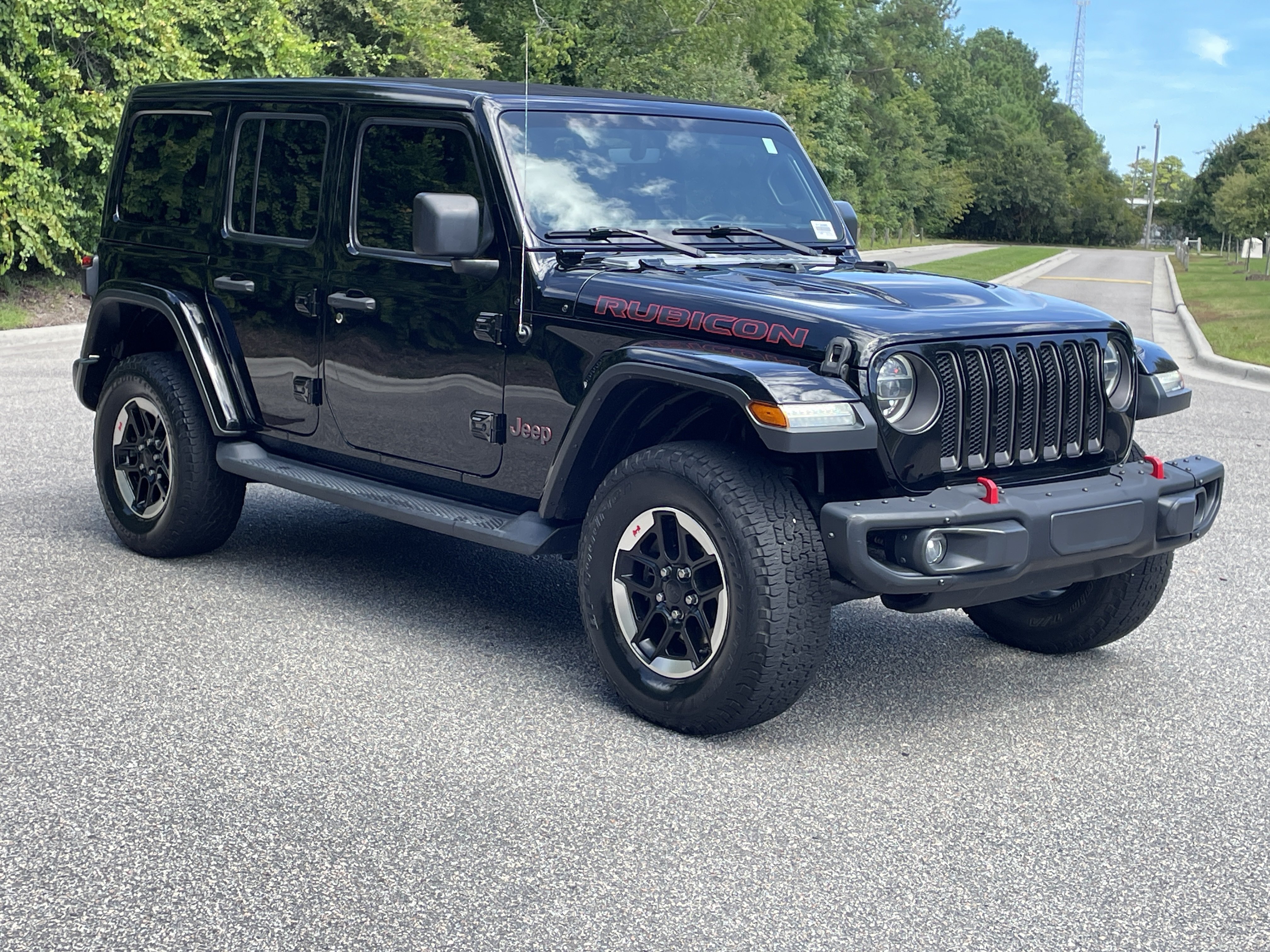 Used 2021 Jeep Wrangler Unlimited Rubicon AWD/4WD image 2