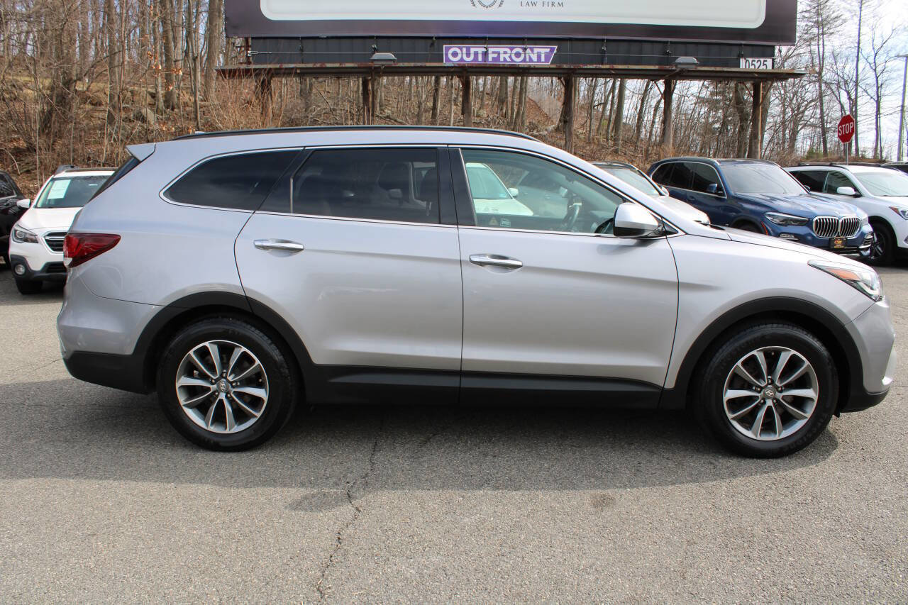 Used 2019 Hyundai Santa Fe XL SE AWD/4WD image 6