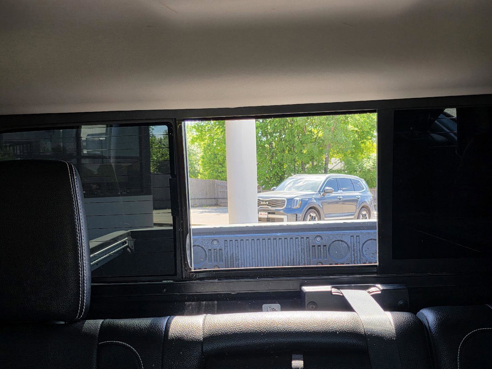 Used 2019 Nissan Titan PRO-4X w/ Pro-4x Convenience Package AWD/4WD image 29