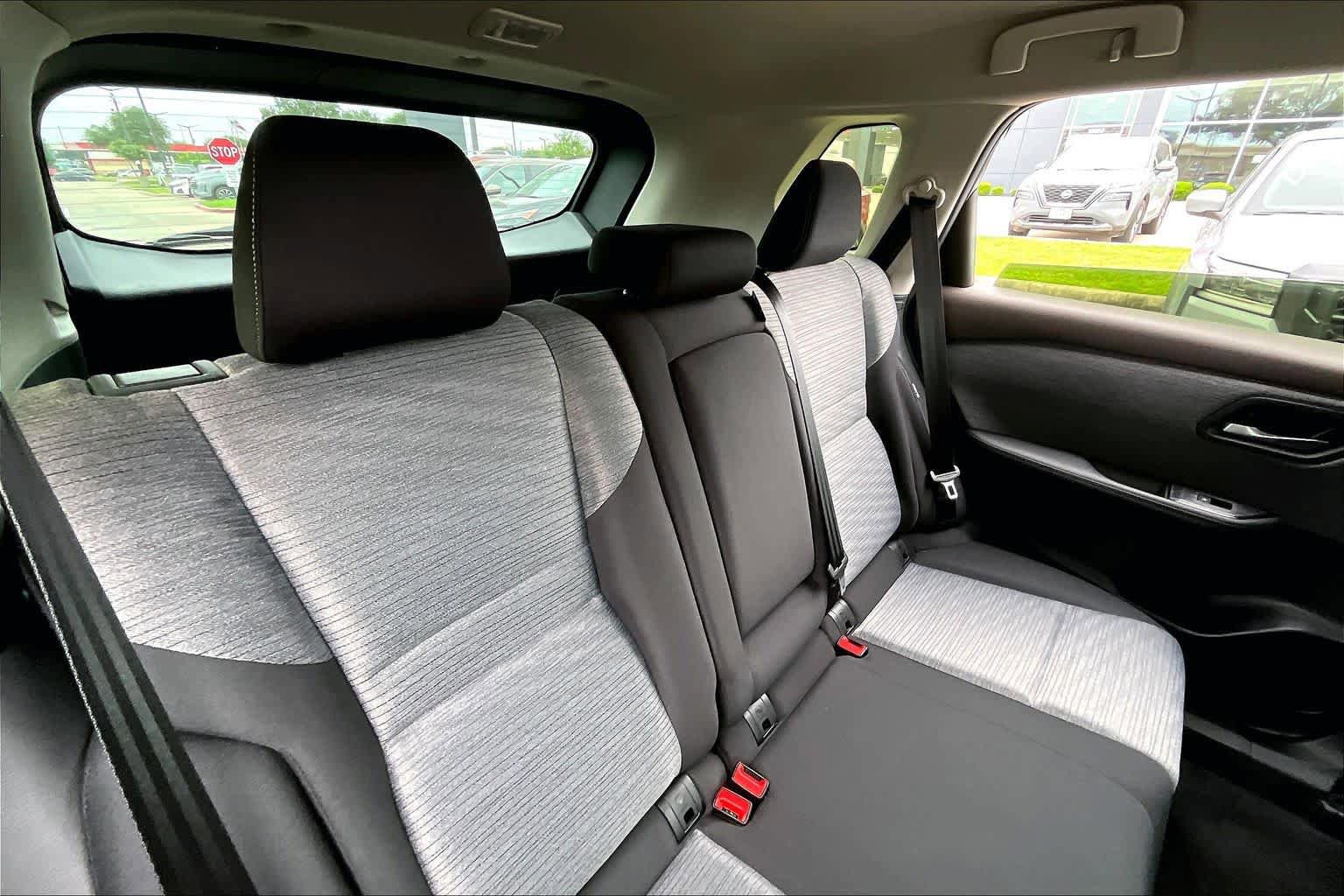 Certified 2023 Nissan Rogue SV FWD image 19