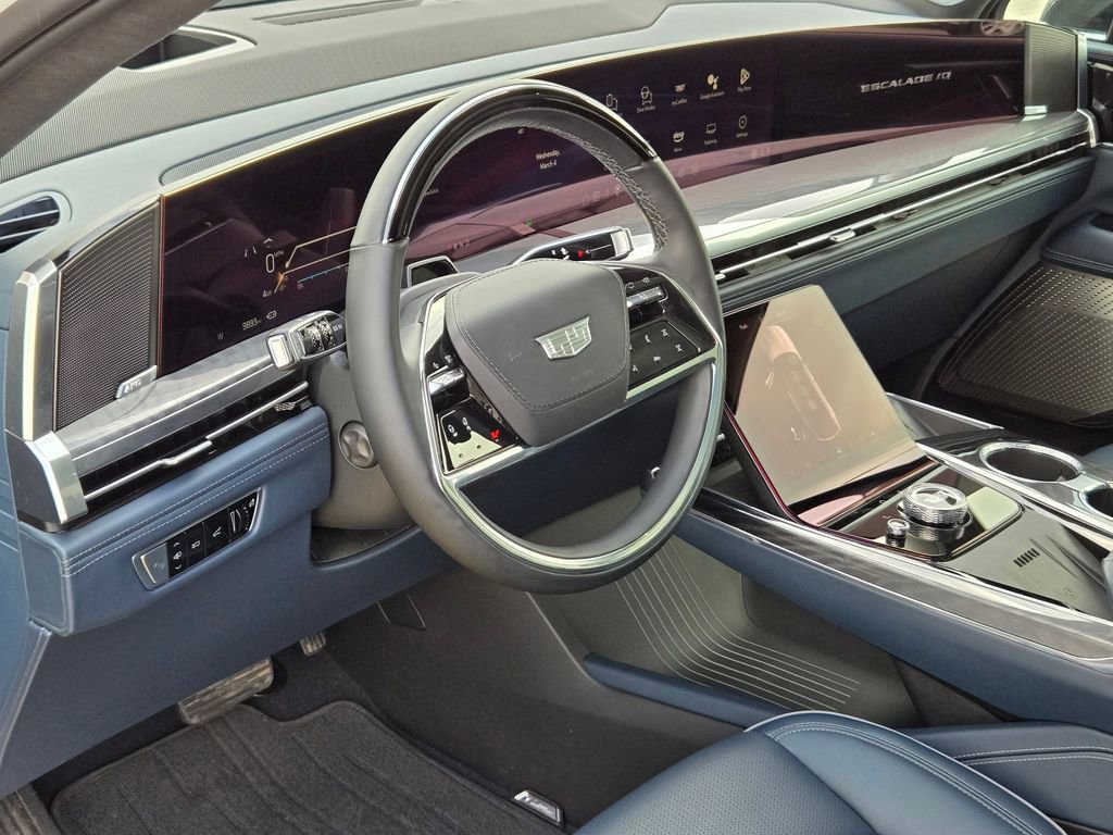 Certified 2025 Cadillac Escalade IQ Luxury 2 w/ LPO, Premium Carpet Package image 10