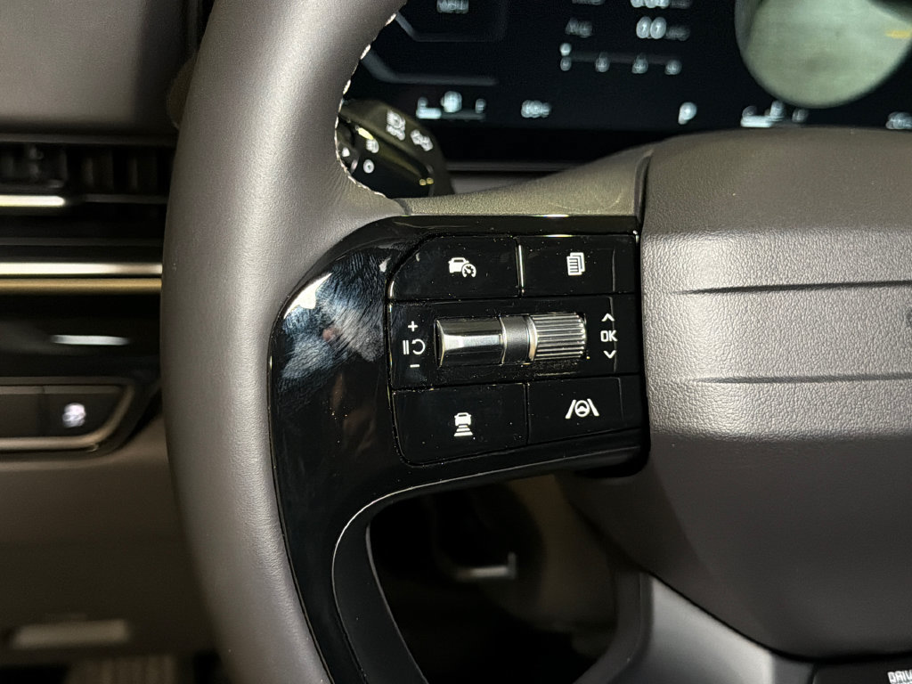 New 2027 Kia Carnival SX Prestige FWD image 26