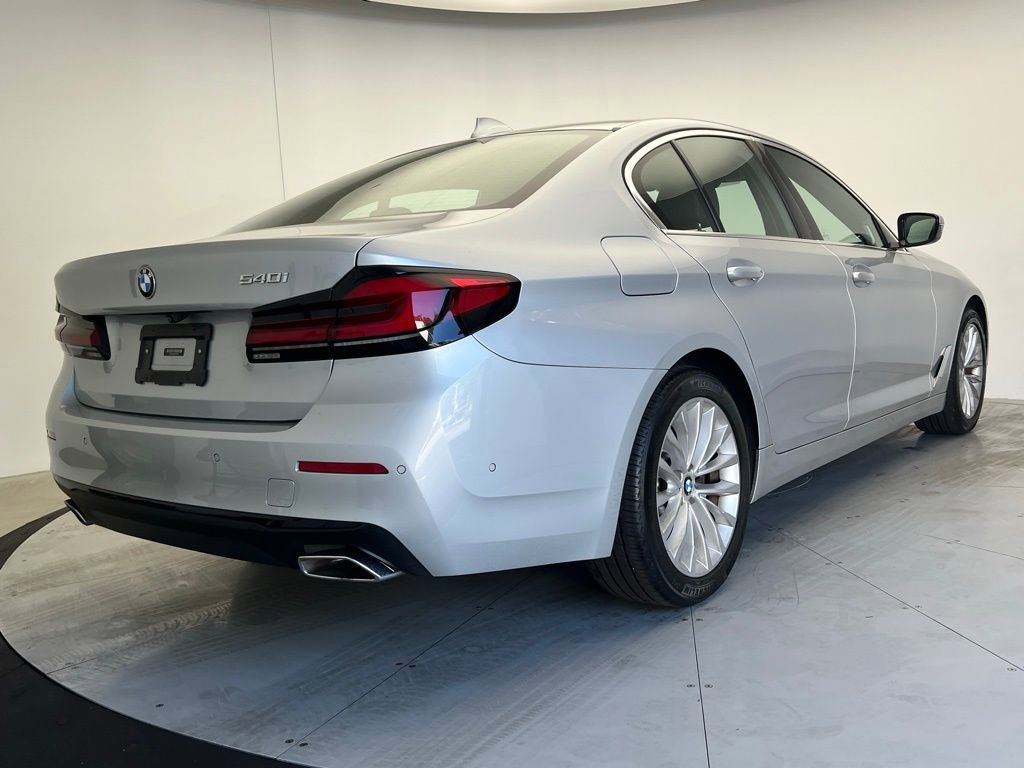 Used 2021 BMW 540i image 3
