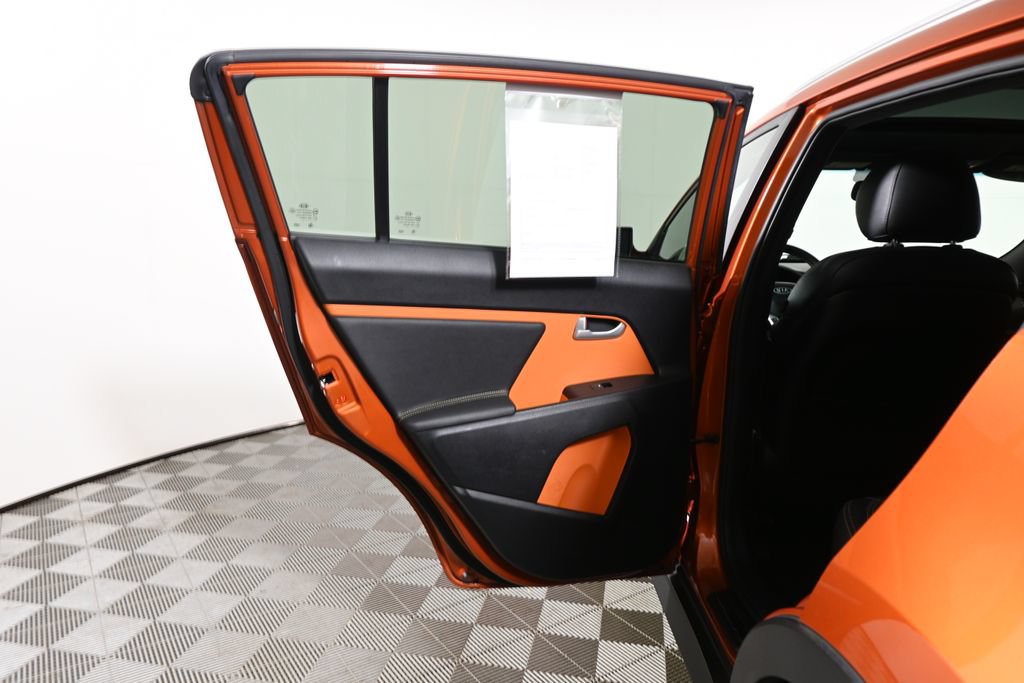 Used 2011 Kia Sportage SX w/ Premium Pkg w/Color Pkg AWD/4WD image 32