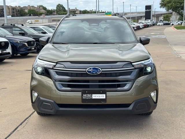 Used 2025 Subaru Forester Premium w/ Convenience Package #1 AWD/4WD image 2