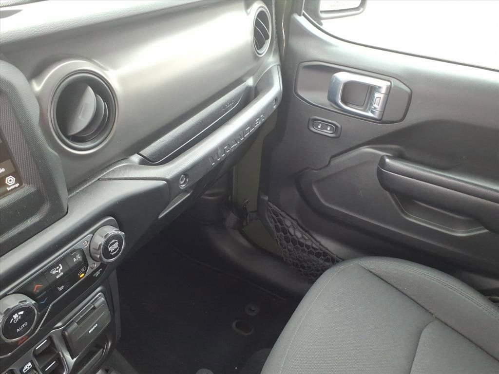 Used 2021 Jeep Wrangler Unlimited Sport image 34